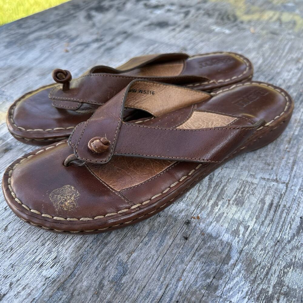 Born Brown Leather Thong Flip Flop Sandles Women’s 6 EU 36 - 880